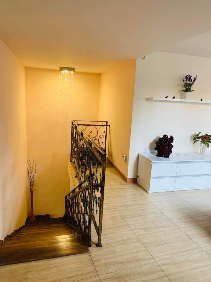 Casa Central Luxury Oradea Eksteriør billede