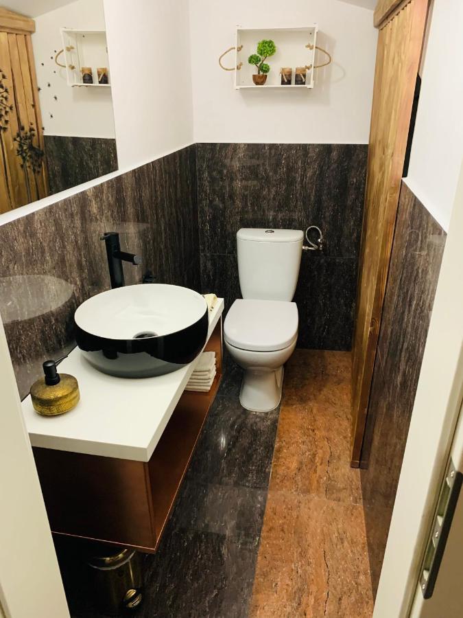 Casa Central Luxury Oradea Eksteriør billede